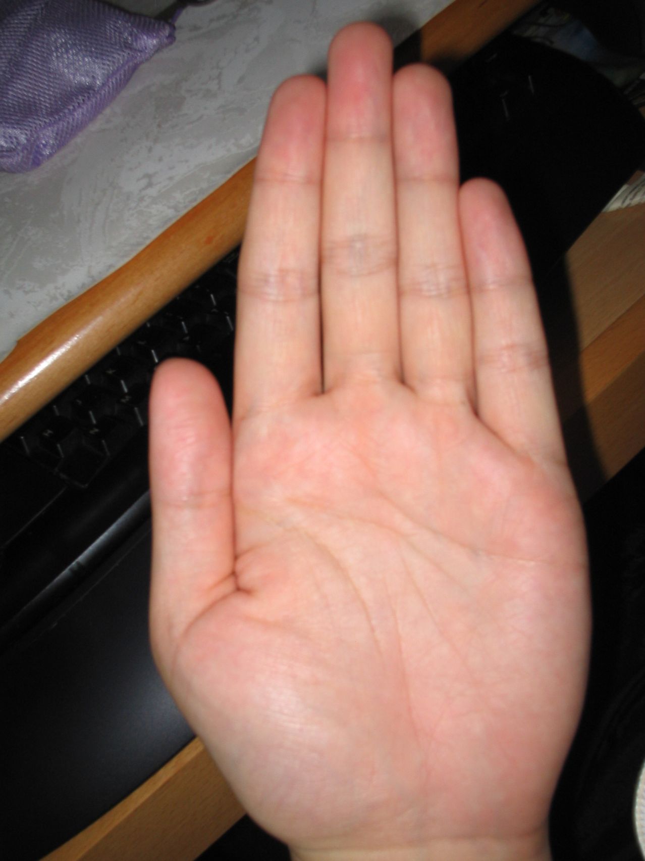 516085-left.jpg