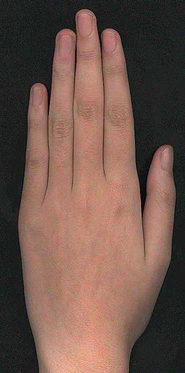 18-43824-left2.jpg
