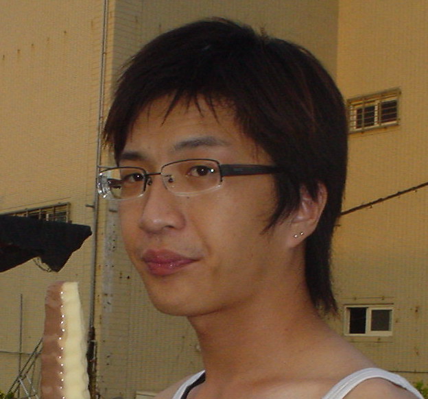 792250-2.jpg
