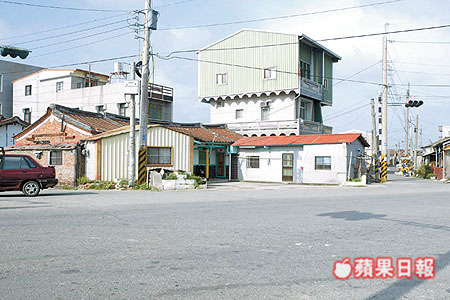 2081278-LN10_001.jpg